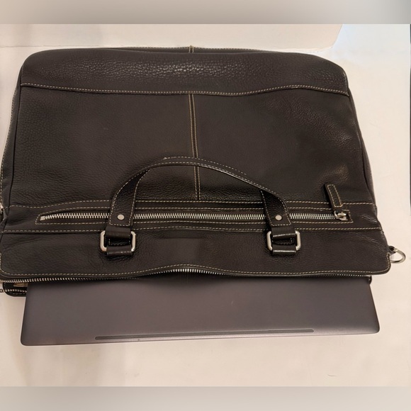 Levenger Dark BROWN Leather Expandable Laptop Messenger Bag Fits 16 In Computer - Picture 10 of 16